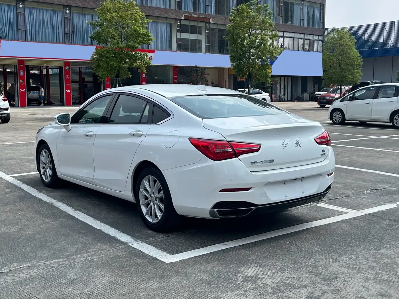 Hongqi H5 2018 2018 30TD Dynamic Edition