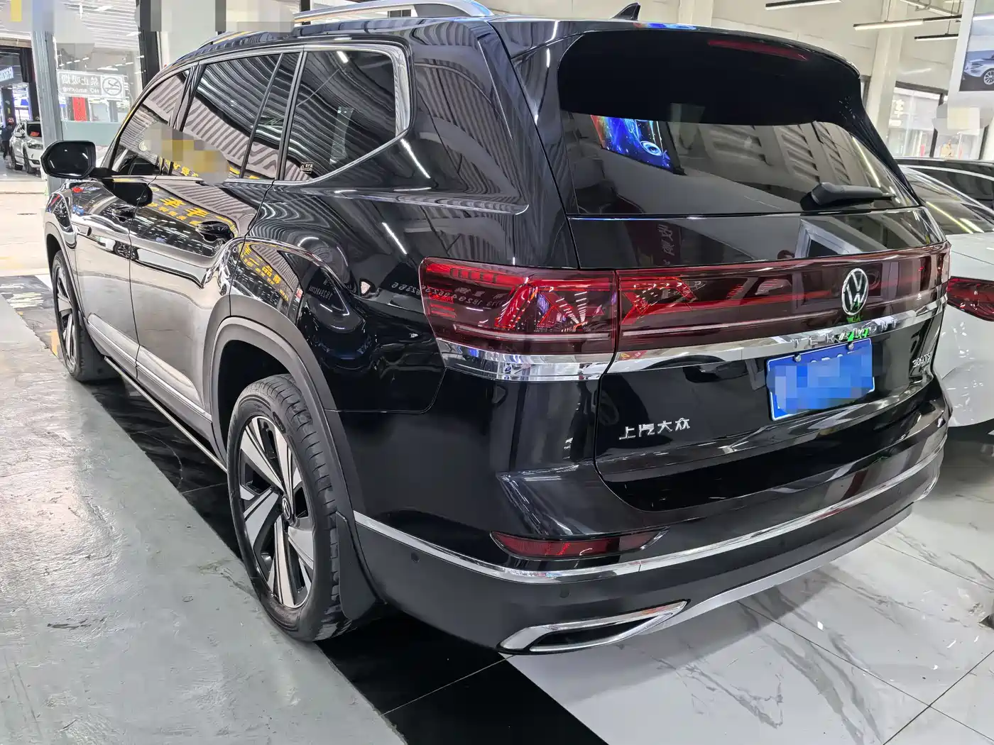 Volkswagen Teramont 2023 380TSI AWD Exclusive Luxury Edition фото 4
