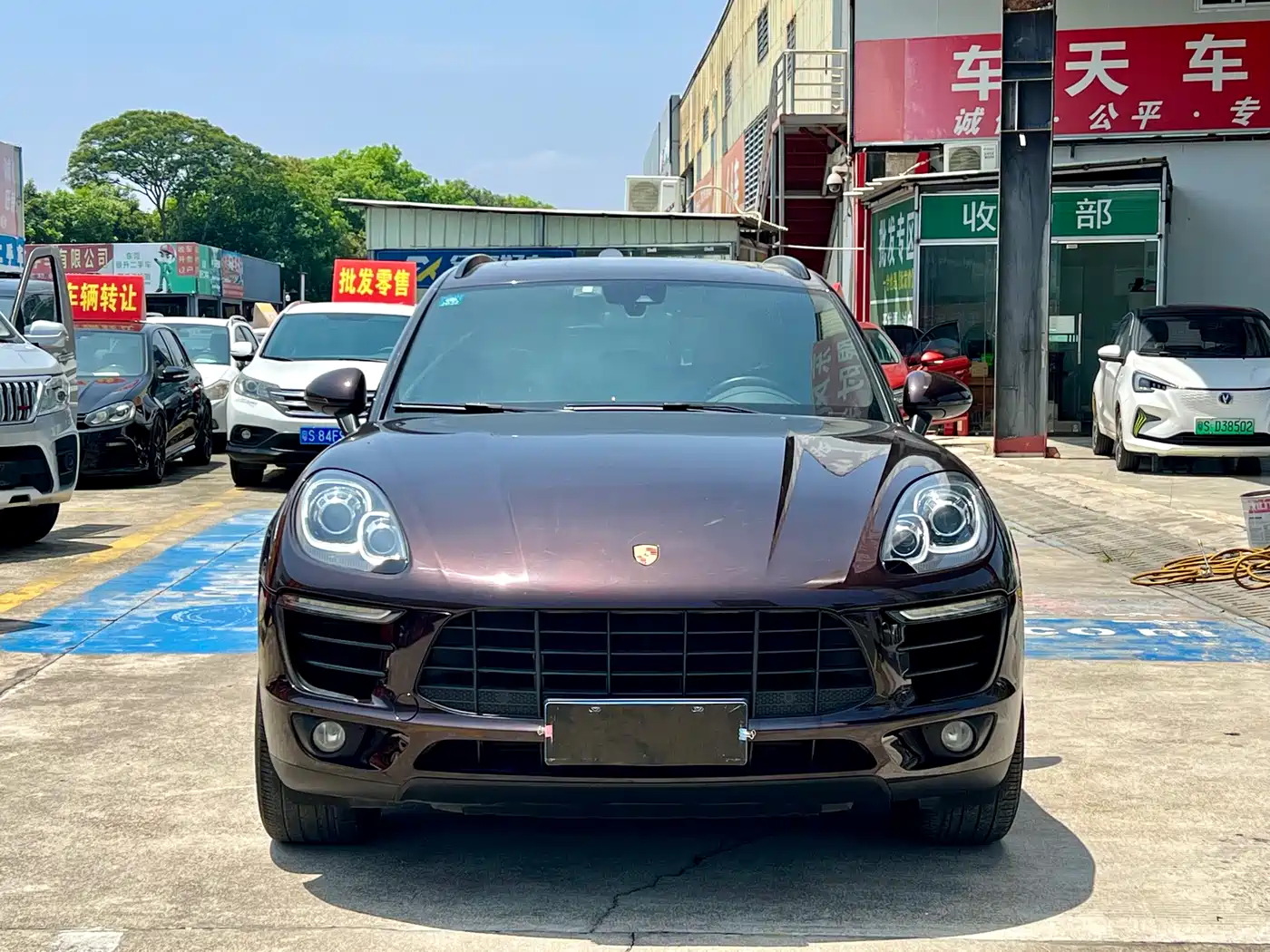 Porsche Macan 2017 Macan 2.0T фото 2