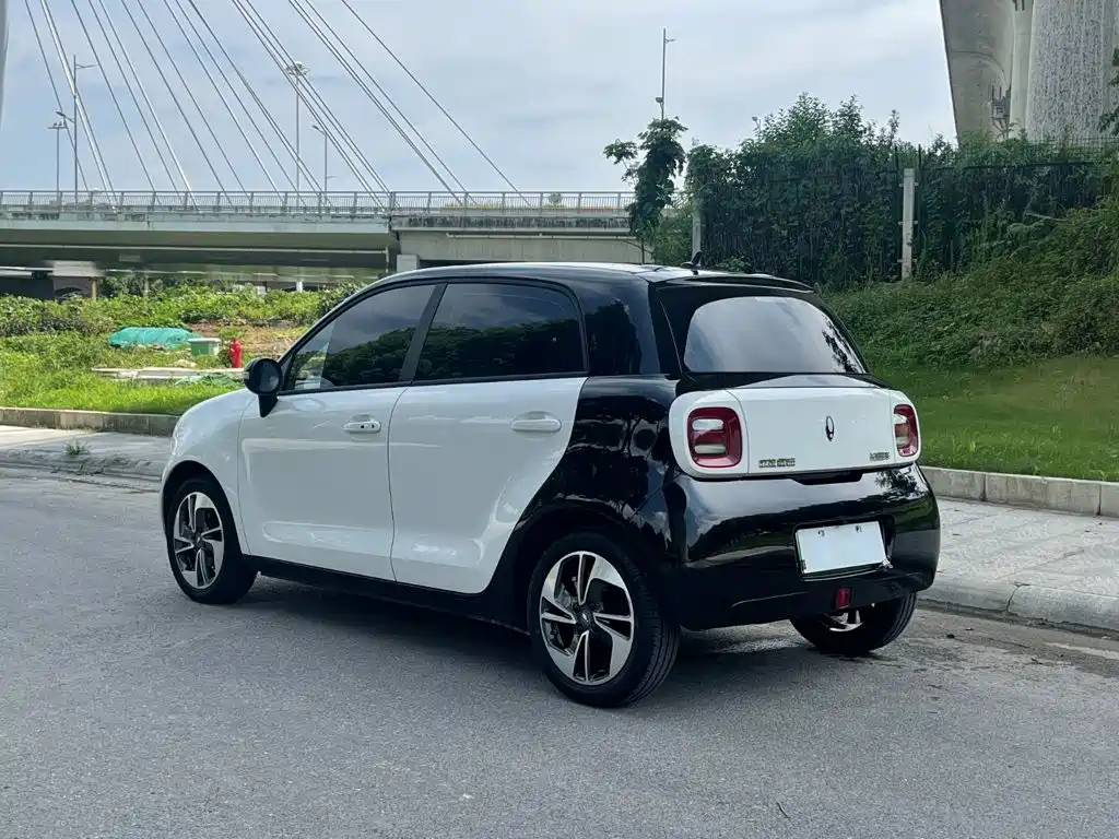 Ora Black Cat 2022 2022 351km Comfort (NMC)