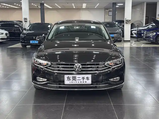 Volkswagen Magotan 2021 330TSI DSG 30th Anniversary Edition — фото 3
