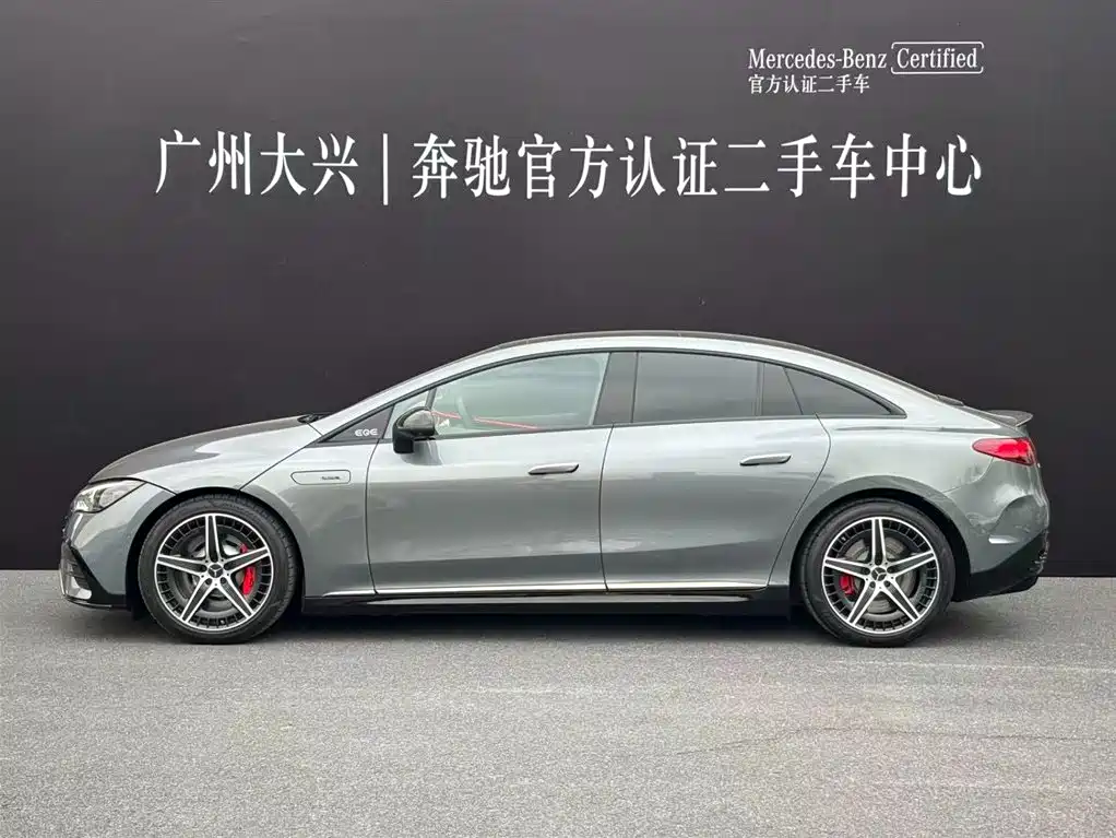 MERCEDES-BENZ EQE AMG