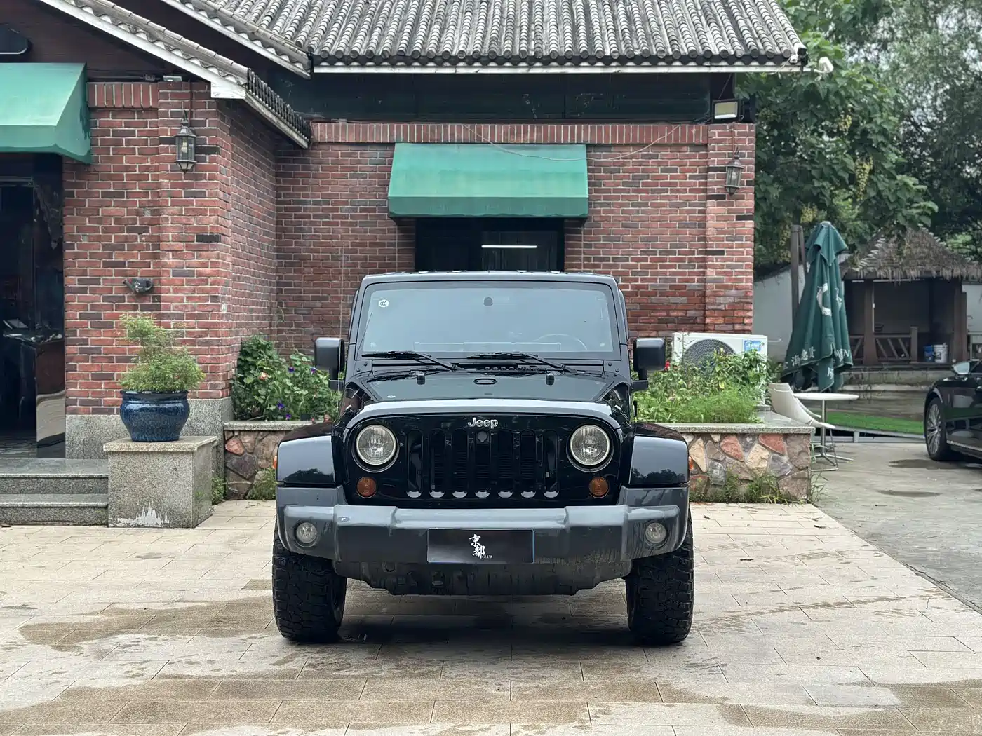 Jeep Wrangler 2010 2010 3.8L Sahara 4-Door