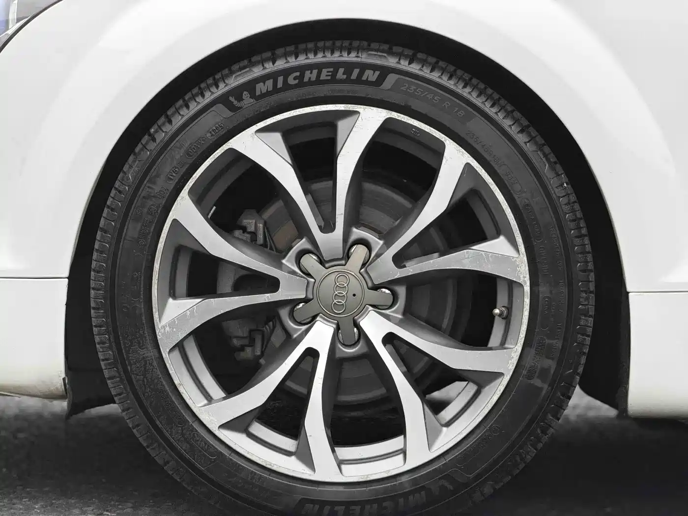 Фото 3 - Audi TT