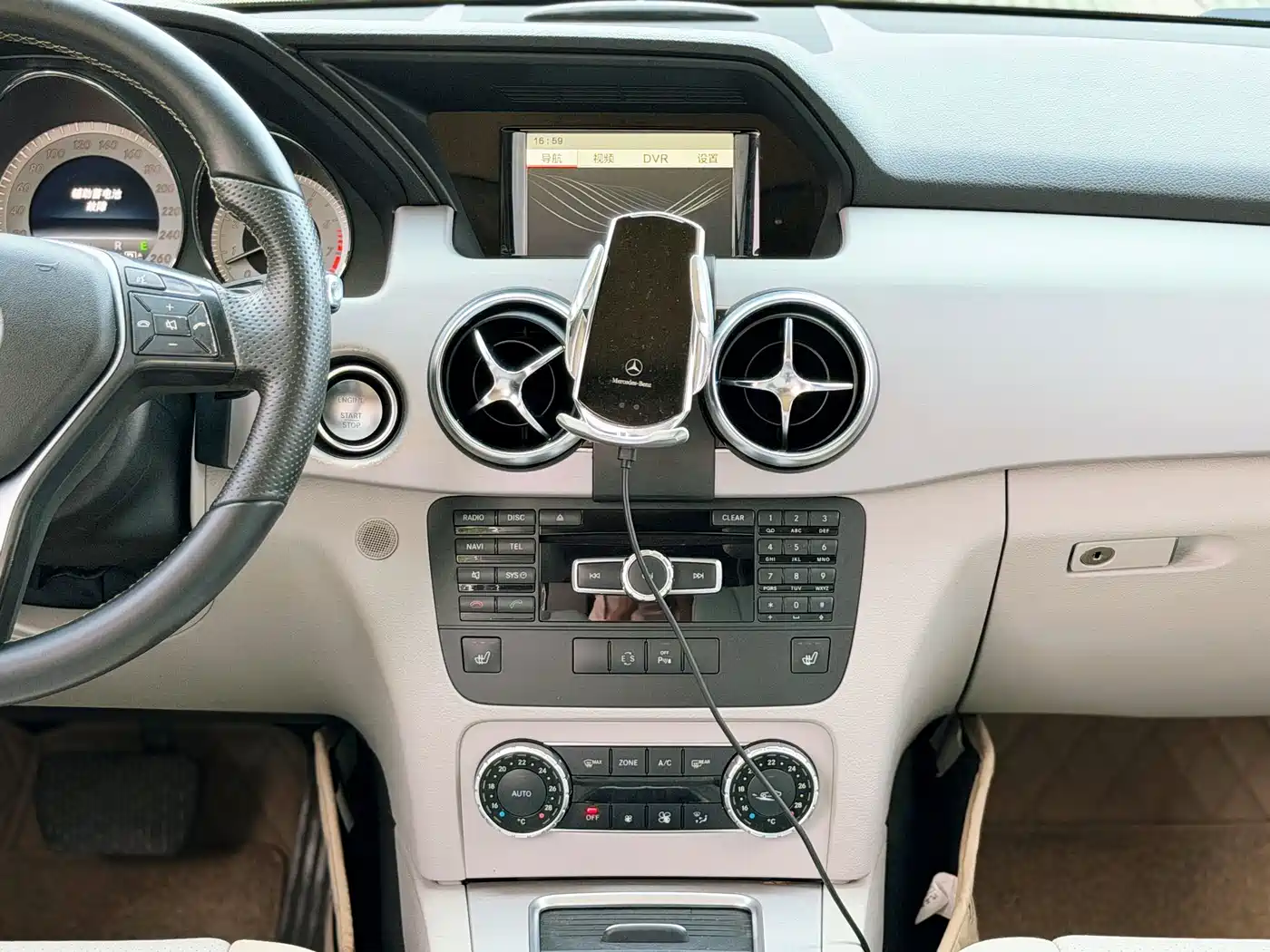 Mercedes-Benz GLK-Class 2013 Facelift GLK 300 4MATIC Fashion фото 11