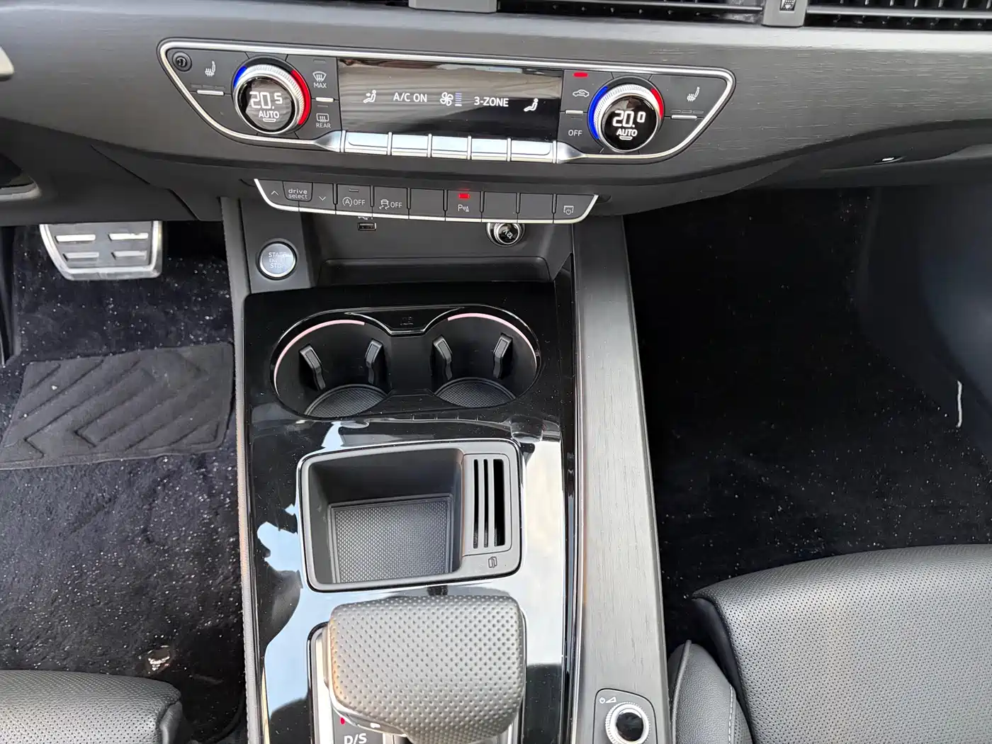 Audi A4L 2024 40 TFSI Luxury Dynamic фото 7