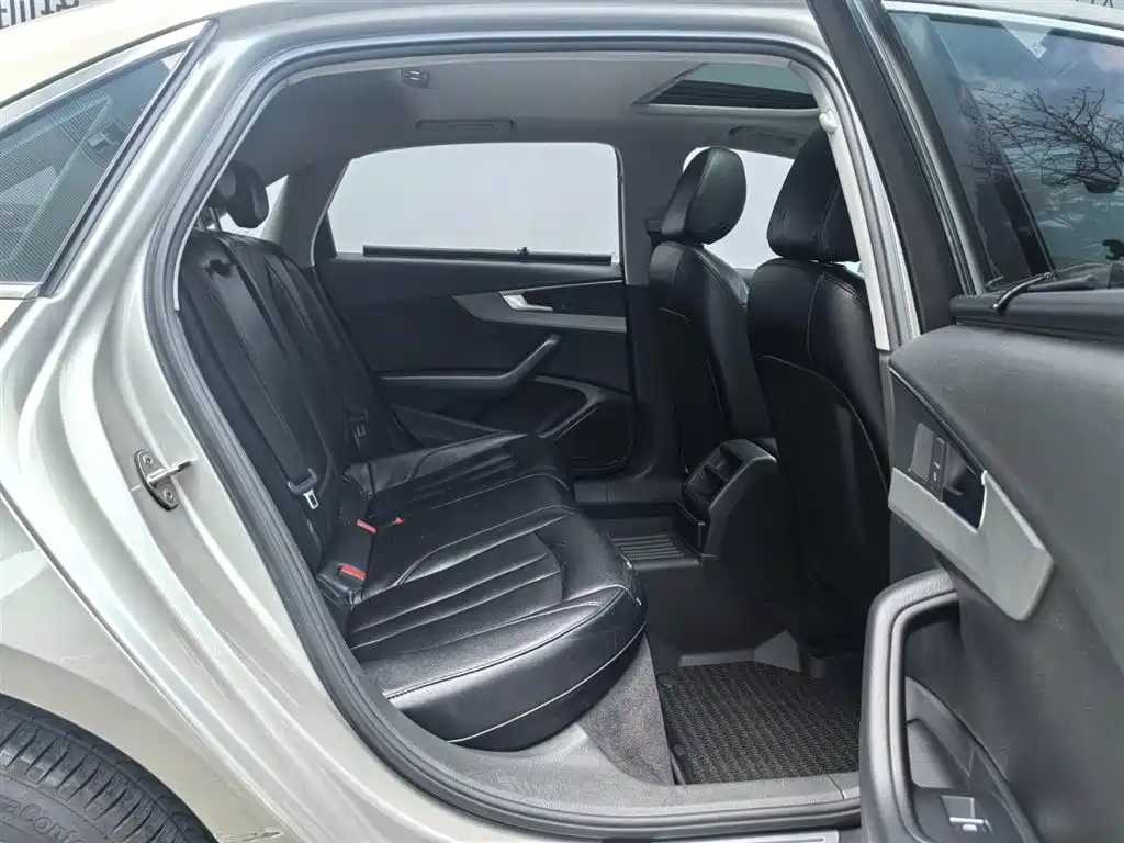 Audi A4L 2018 30th Anniversary 40 TFSI Progressive фото 13