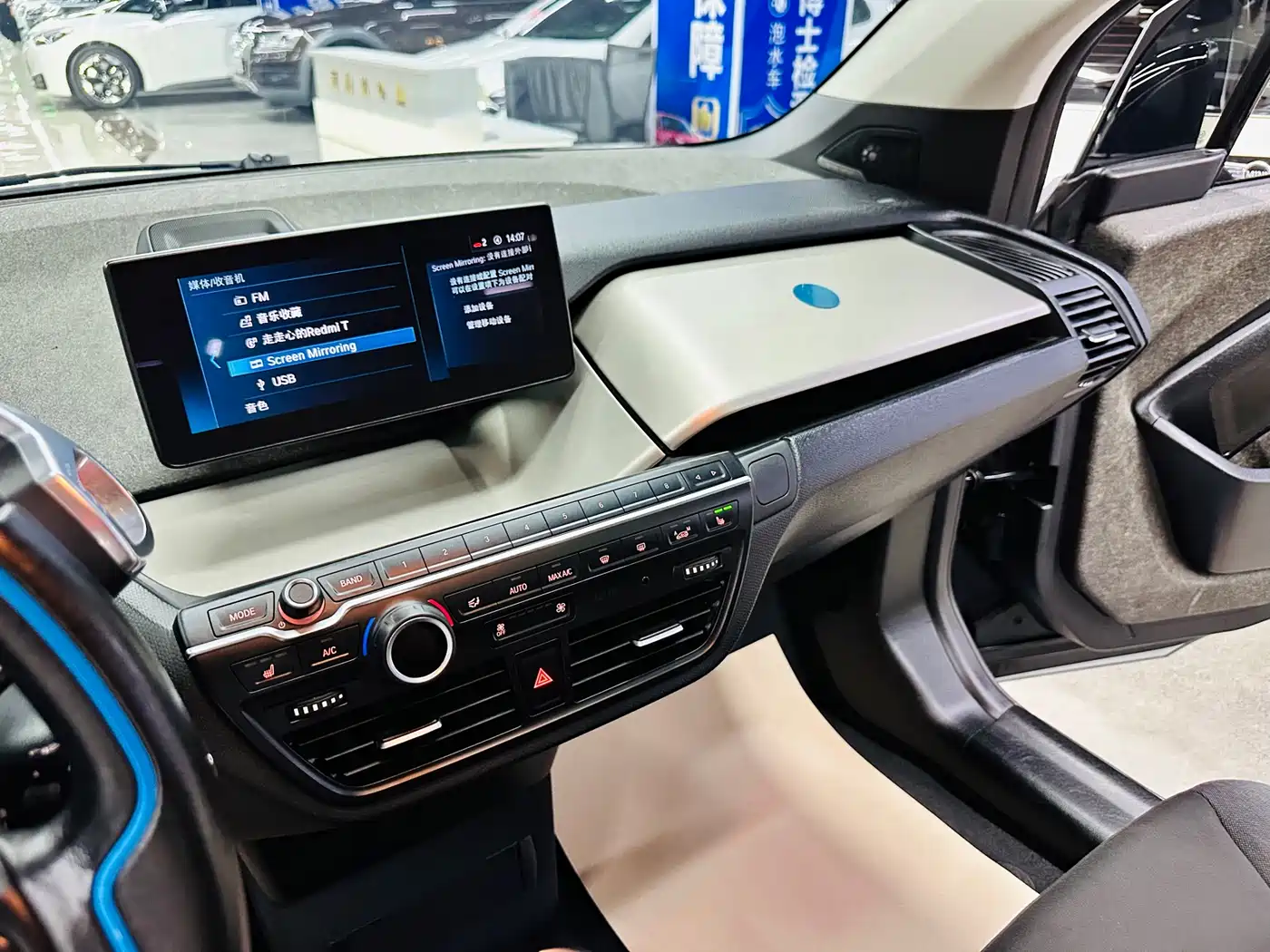 Фото 51 - BMW i3 (Import)