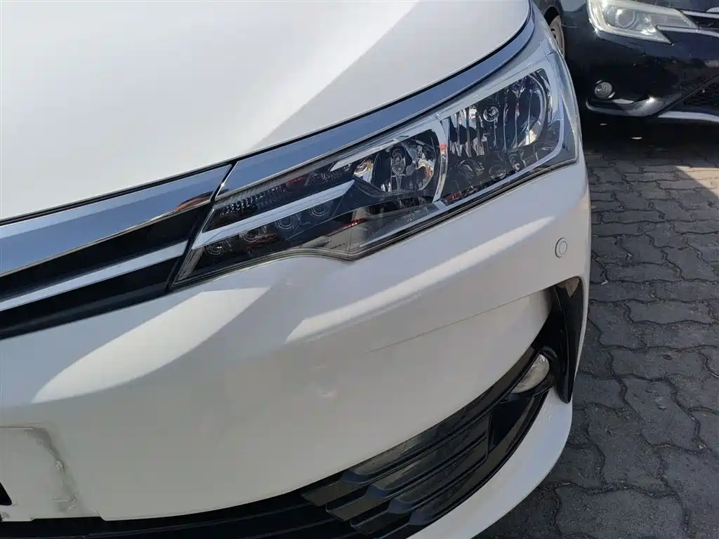 Toyota Corolla 2018 1.2T S-CVT GL Smart Edition фото 18