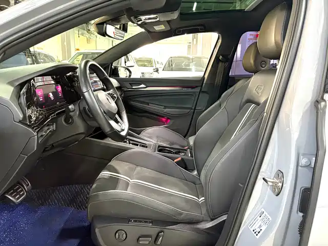 Volkswagen Golf 2021 280TSI DSG R-Line — фото 4