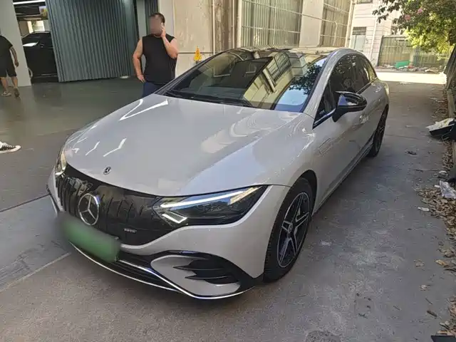 Mercedes-Benz EQE 2023