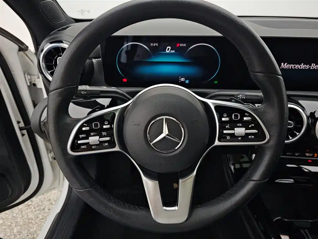 Mercedes-Benz A-Class 2021 Facelift A 180 L Sport Sedan фото 10