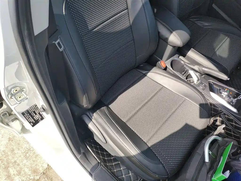 Toyota Corolla 2018 1.2T S-CVT GL Smart Edition фото 20