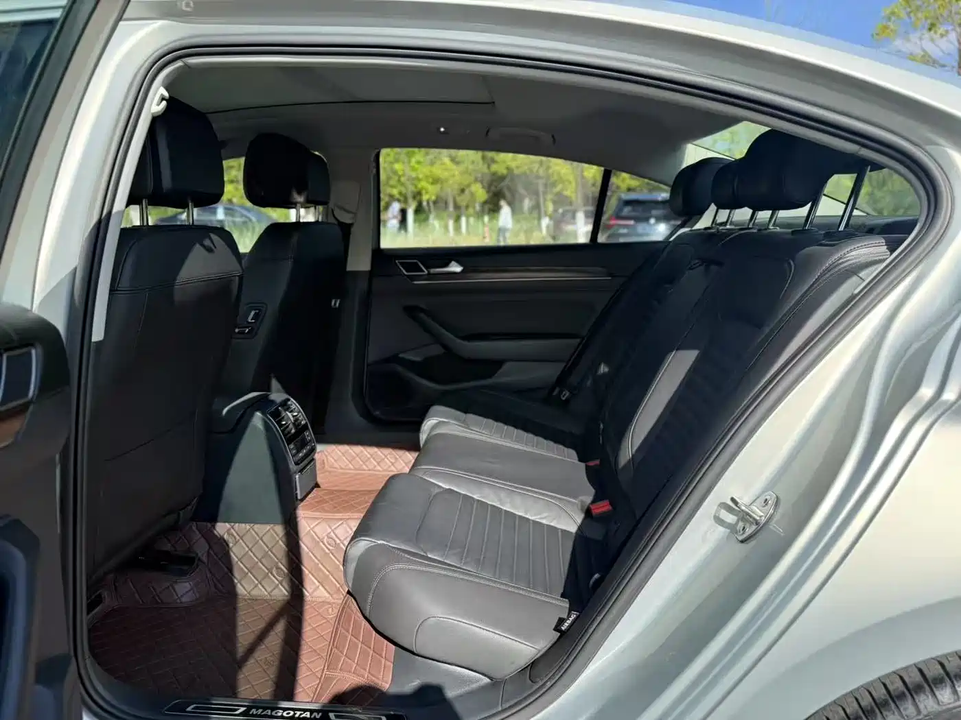 Volkswagen Magotan 2017 330TSI DSG Luxury фото 9