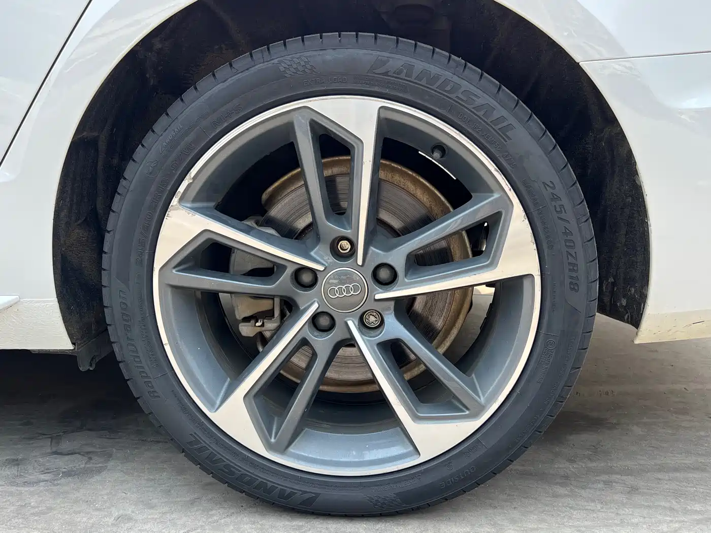 Audi A4L 2020 40 TFSI Fashion Dynamic Edition фото 8