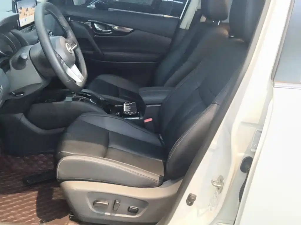 Nissan X-Trail 2026 2025 Honor 2.0L 2WD Leading Edition