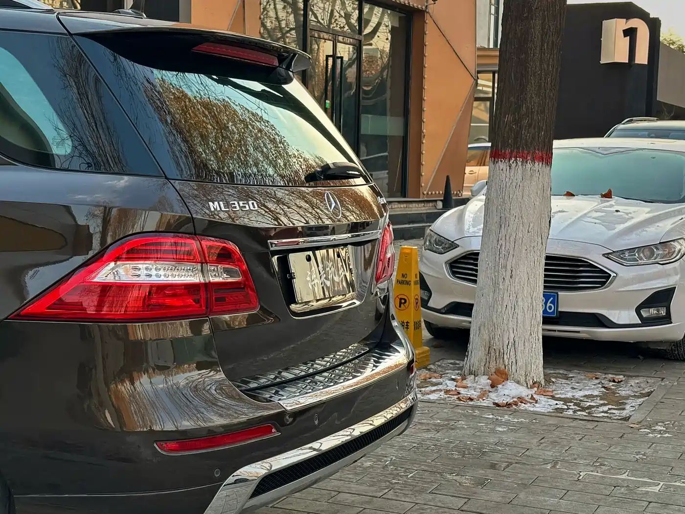Mercedes-Benz M-Class 2012 Model ML 350 Luxury фото 9