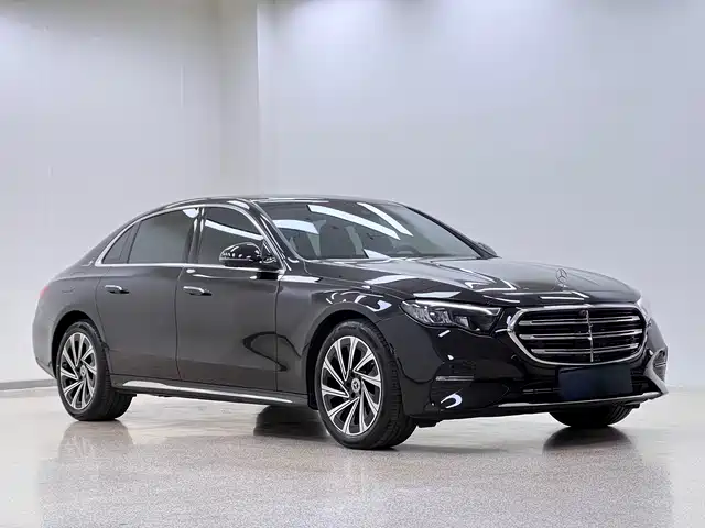 Mercedes-Benz E-Class 2025 E 300 L Fashion