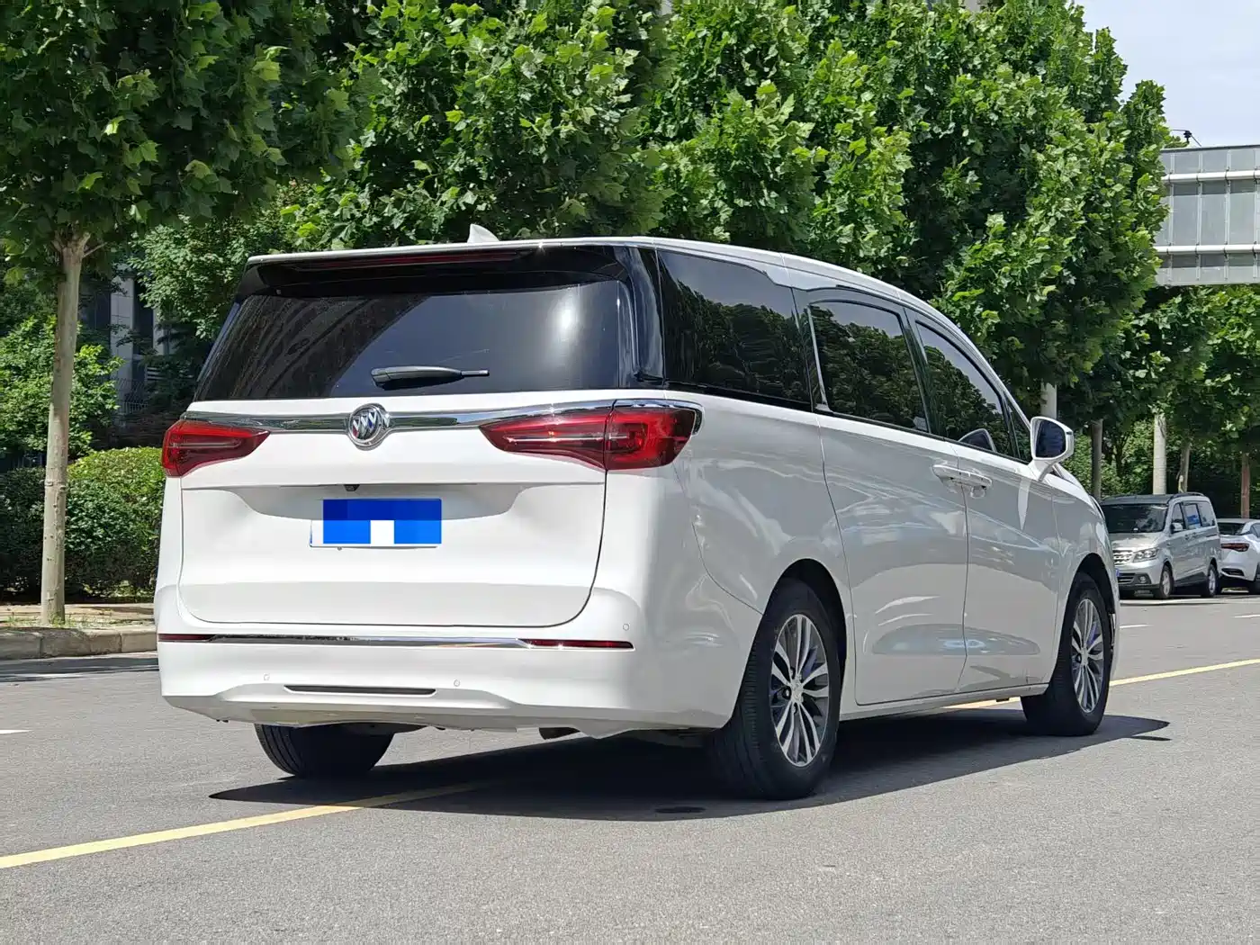 BUICK GL8