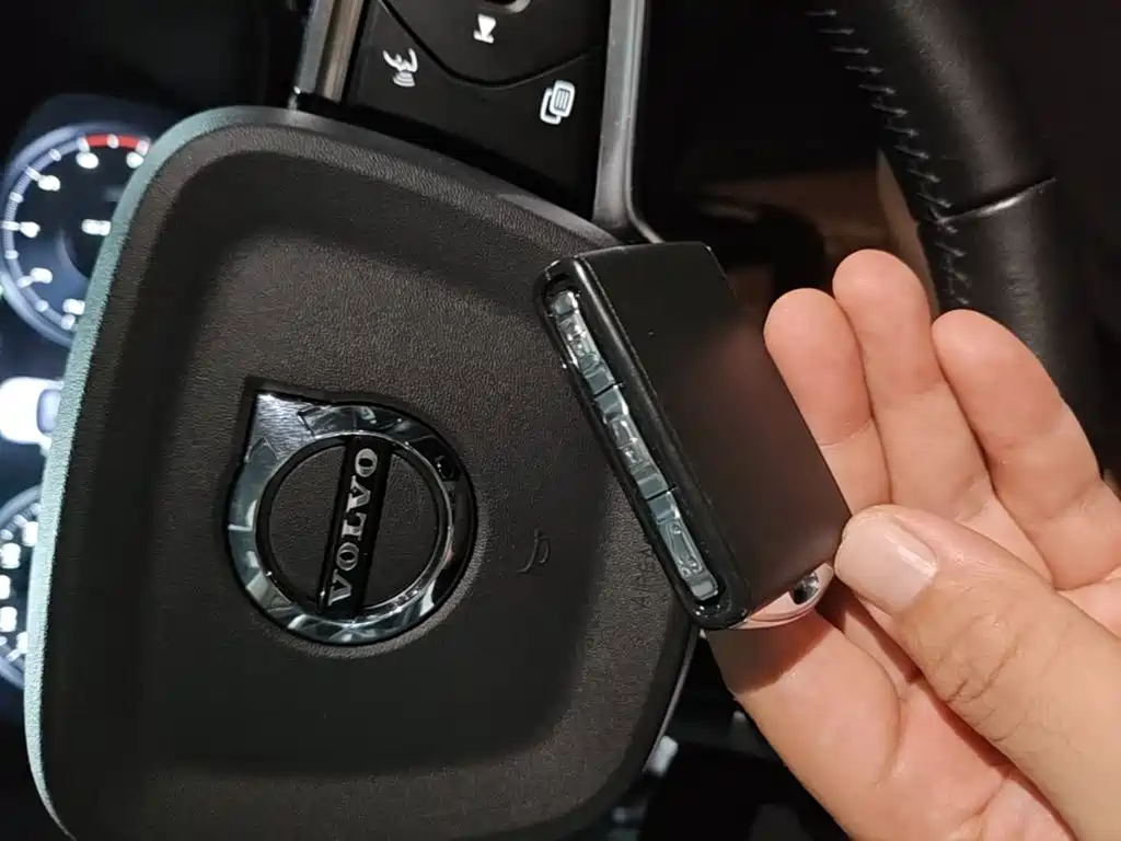 Фото 9 - Volvo XC40
