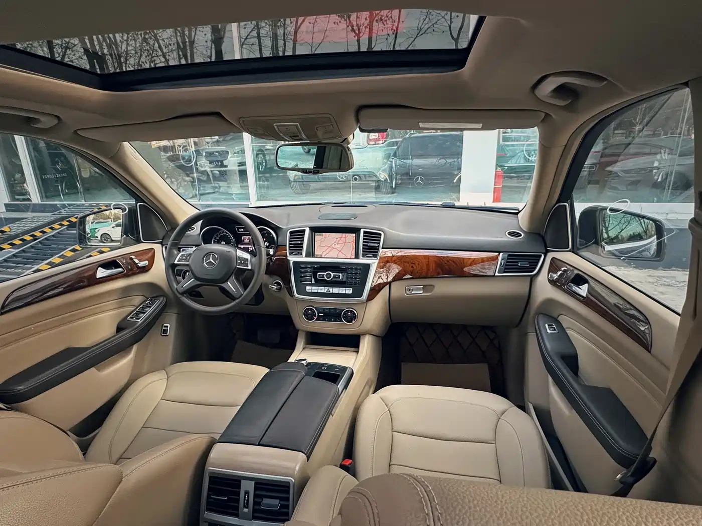 Mercedes-Benz M-Class 2012 Model ML 350 Luxury фото 16