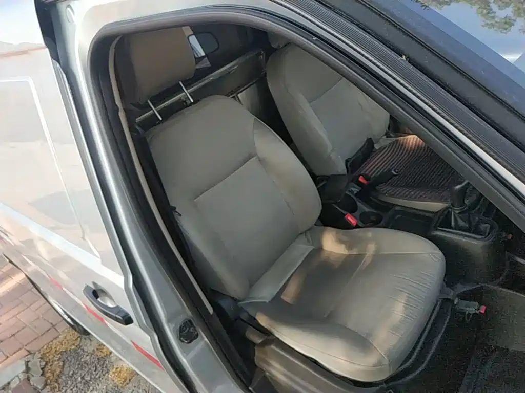 Wuling Motors Wuling Rongguang S 2023 2023 1.5L Basic Sealed Window Van 2-seater