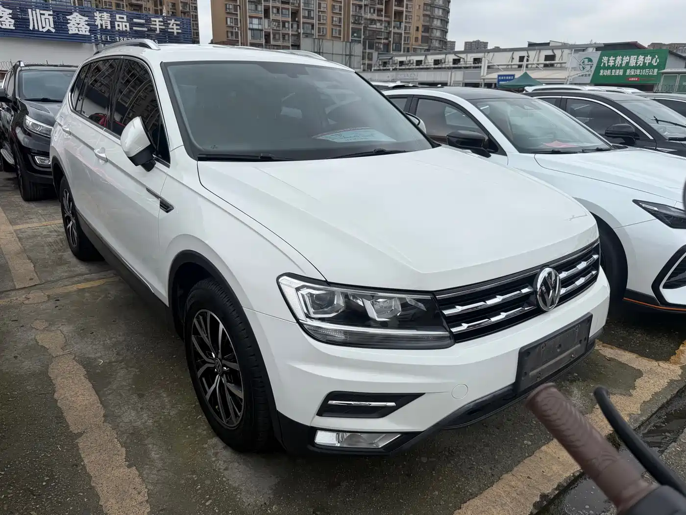 Volkswagen Tiguan L 2017 330TSI Automatic 2WD Comfort Edition фото 3