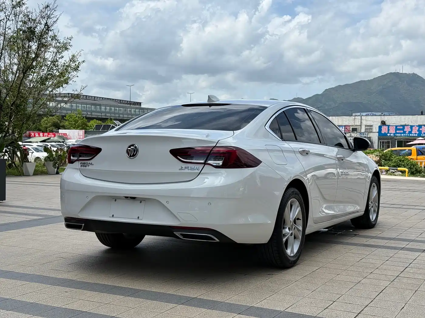 BUICK REGAL