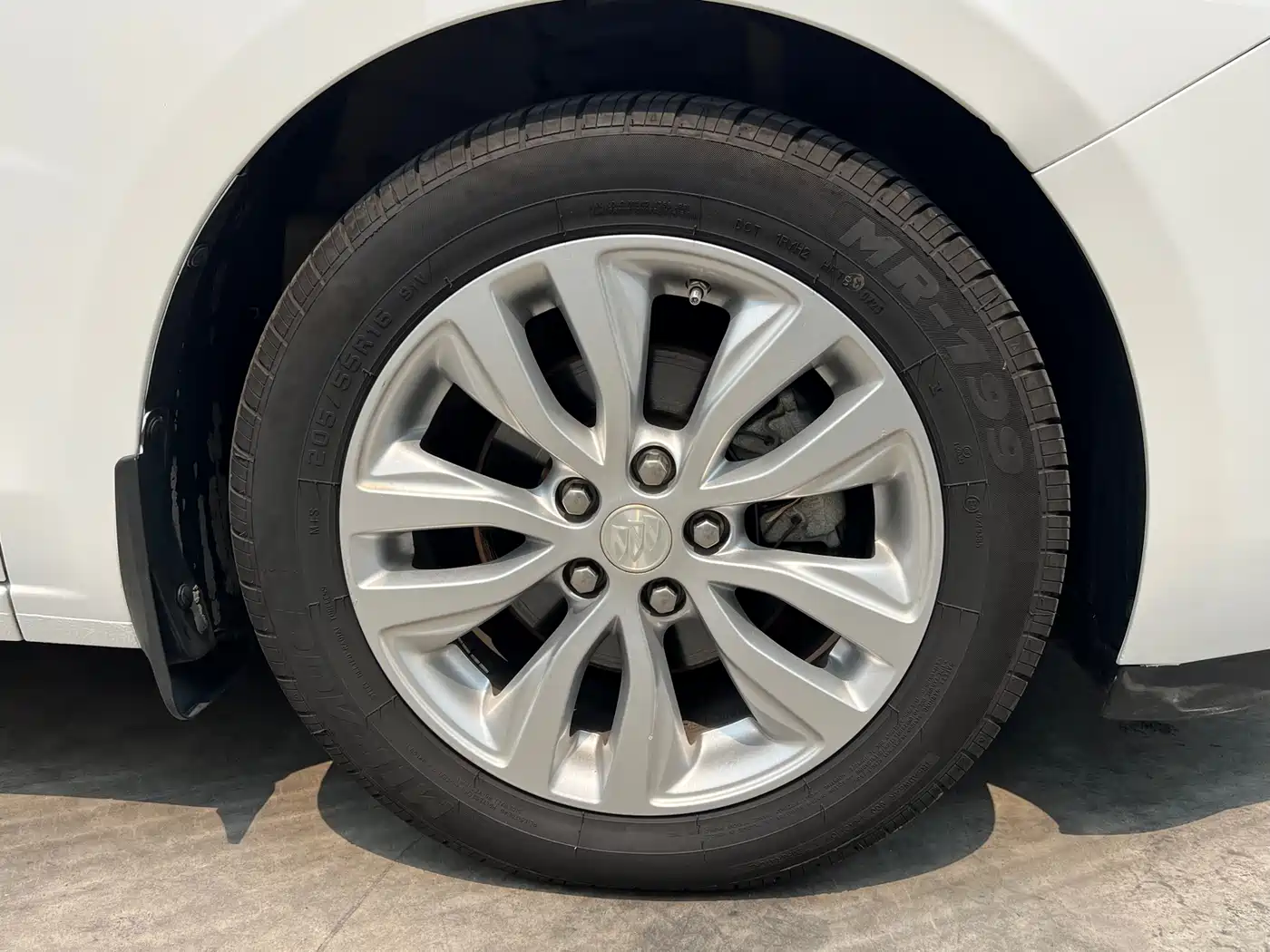 Buick Excelle 2021 Exemplar 1.5L Auto Elite фото 8