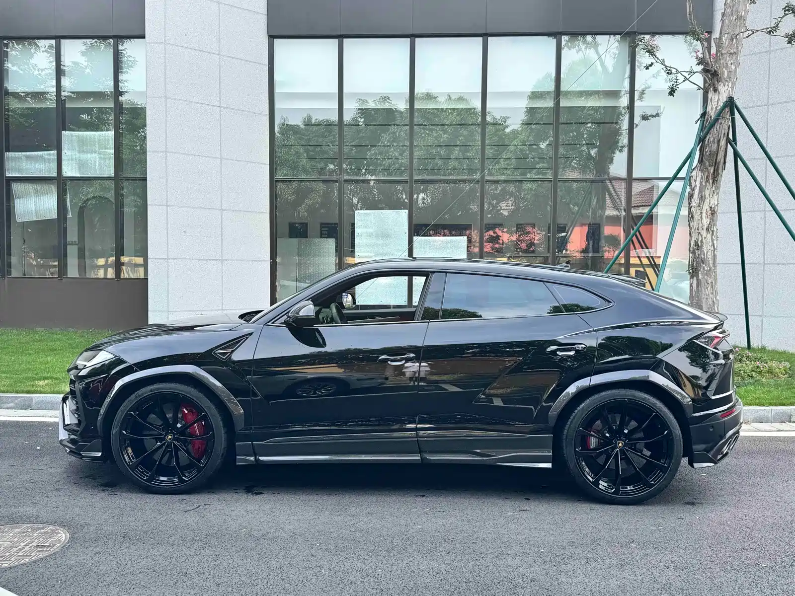 Фото 7 - Lamborghini Urus