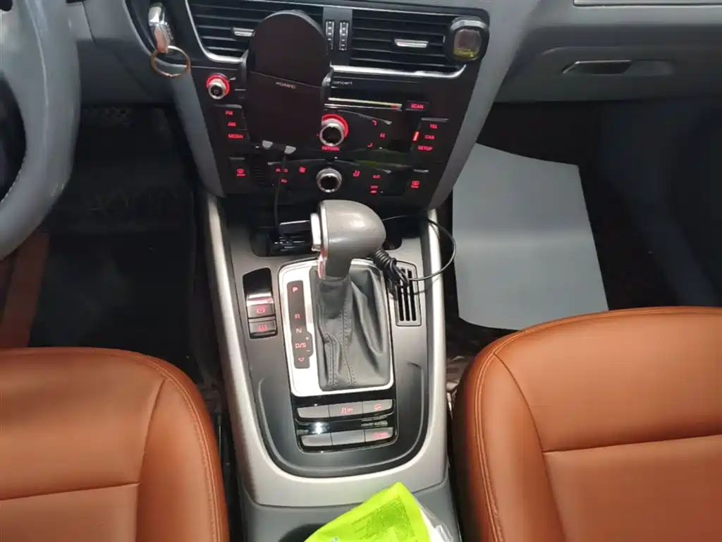 Audi Q5 2016 40 TFSI Progressive Model фото 14