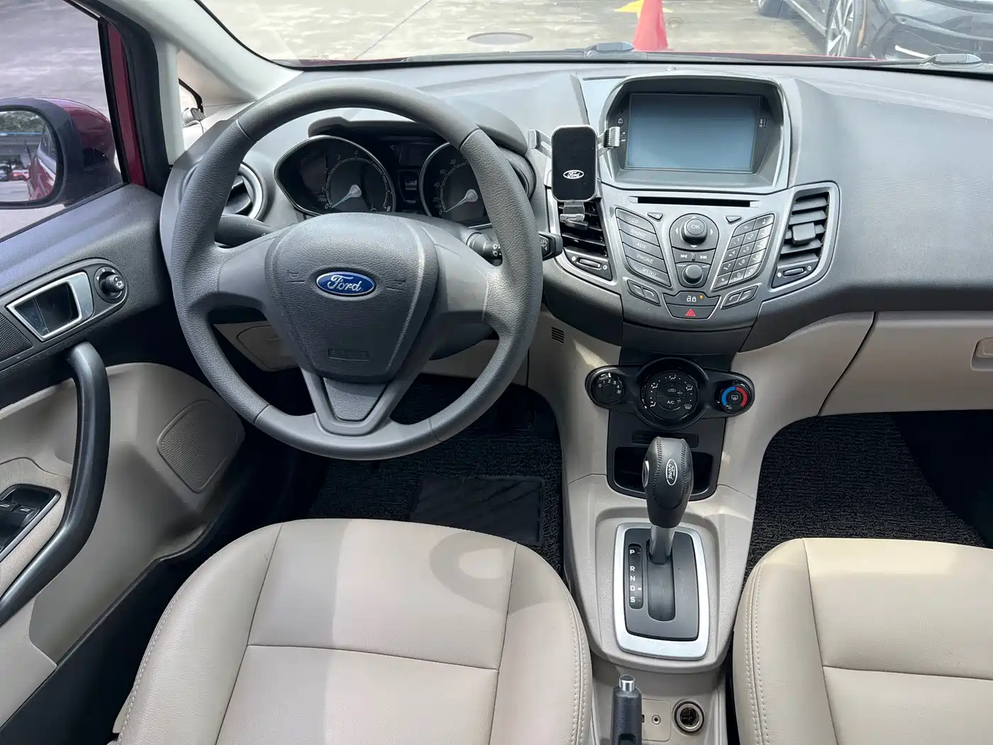 Ford Fiesta 2016 2013 Sedan 1.5L Automatic Fashion