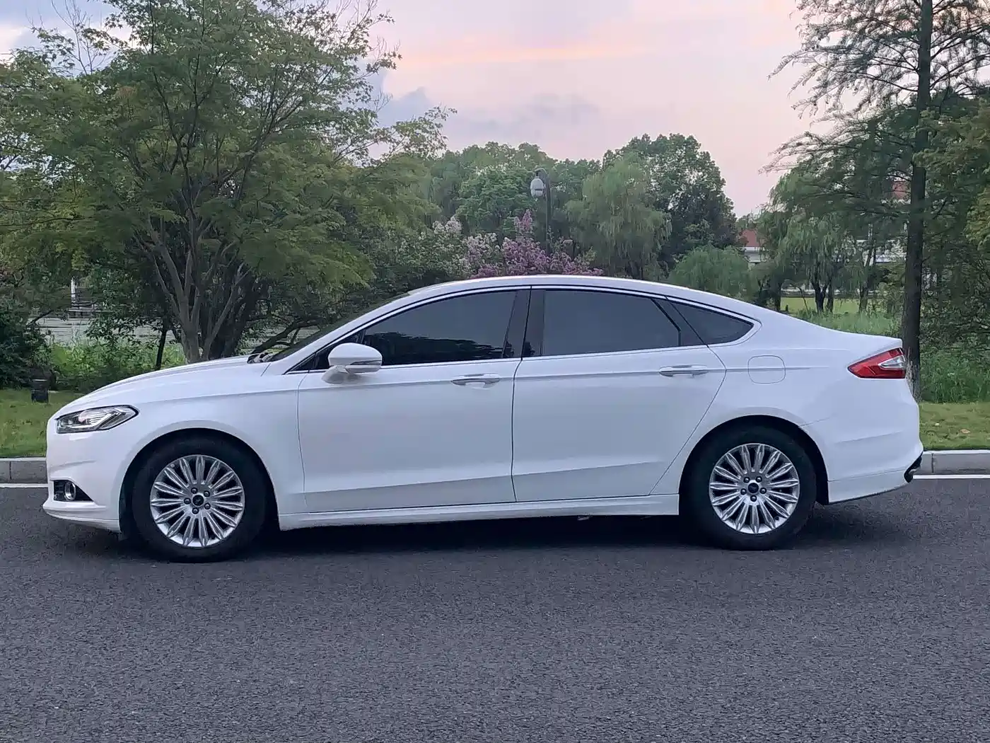 Ford Mondeo 2014 2013 2.0L GTDi200 Luxury
