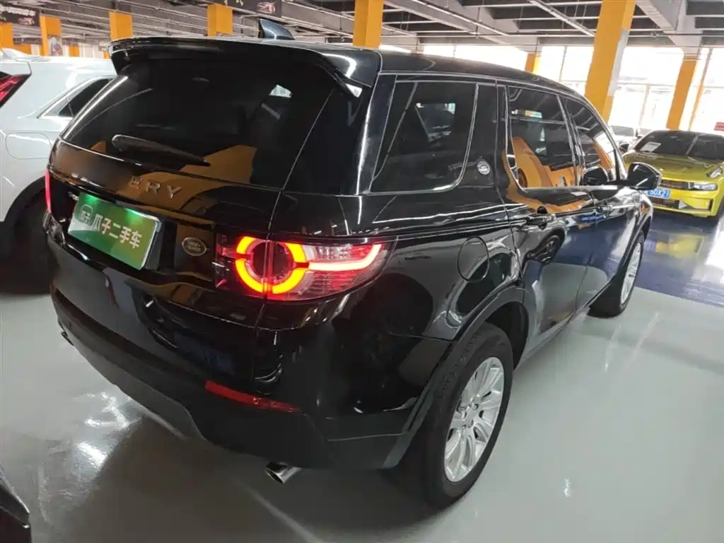 Land Rover Discovery Sport 2019 240PS SE Edition China VI фото 7