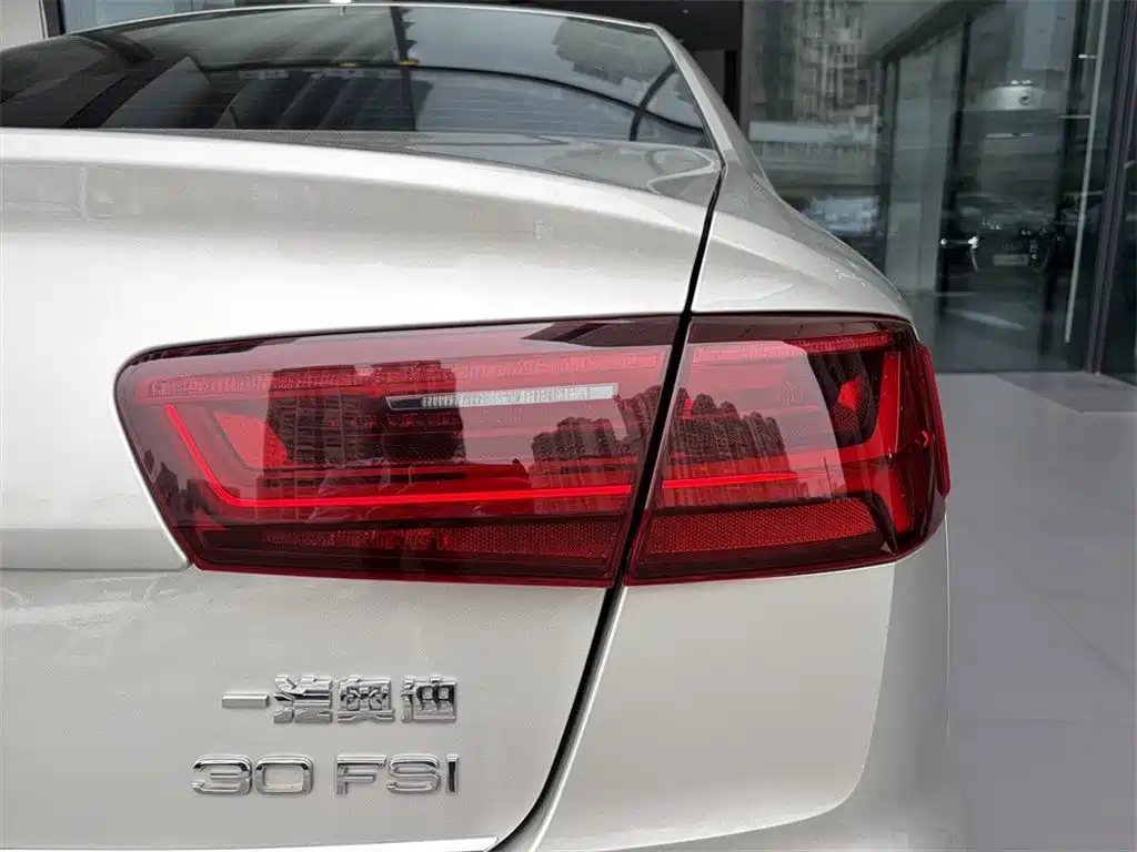 Audi A6L 2016 30 FSI Comfort фото 14