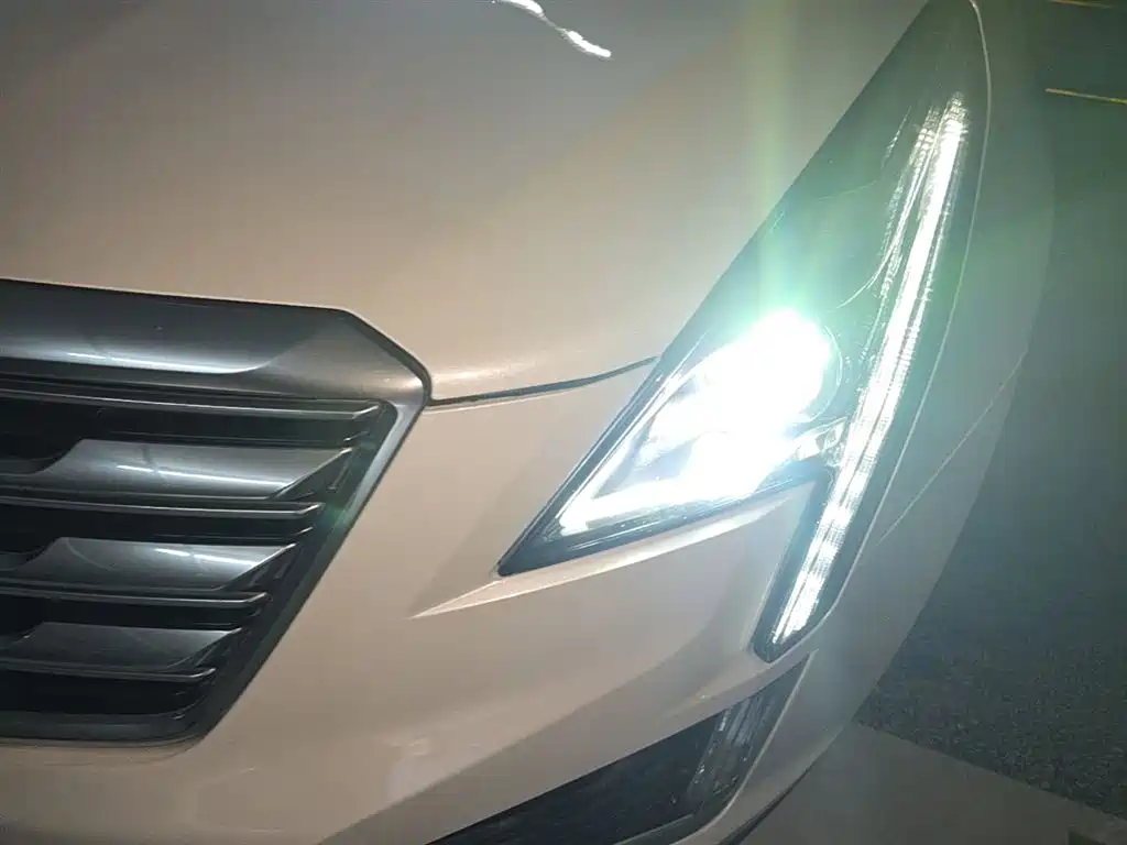Cadillac XT5 2018 28E AWD Technology Model фото 18