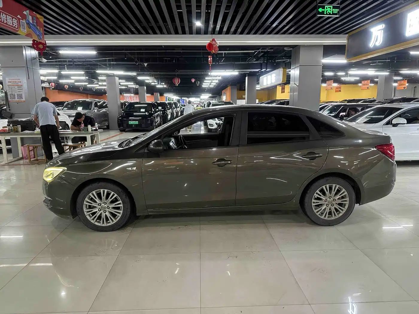 Buick Excelle 2017 15N Automatic Elite фото 3