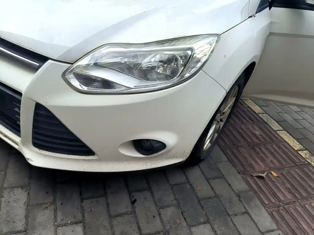 Ford Focus 2015 2012 Hatchback 1.6L Automatic Comfort