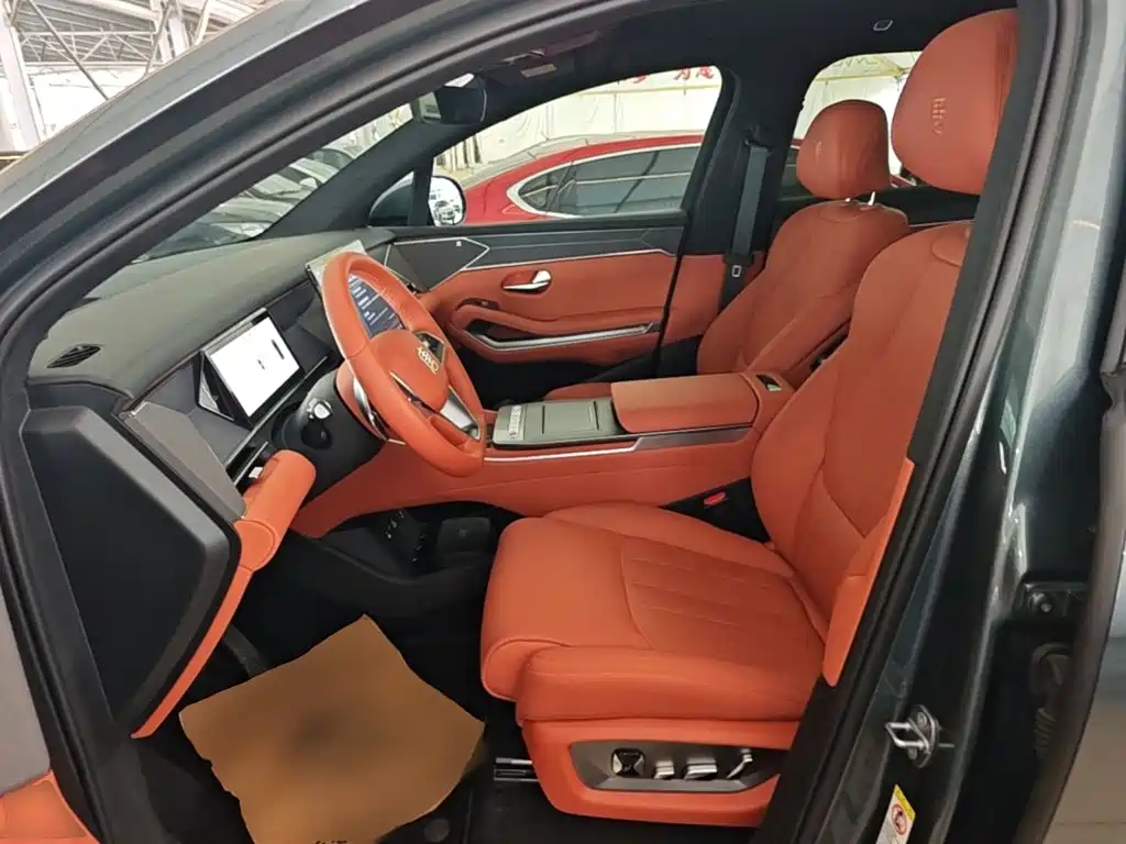 BYD Tang L 2025 2025 DM 175KM Drone Player Edition
