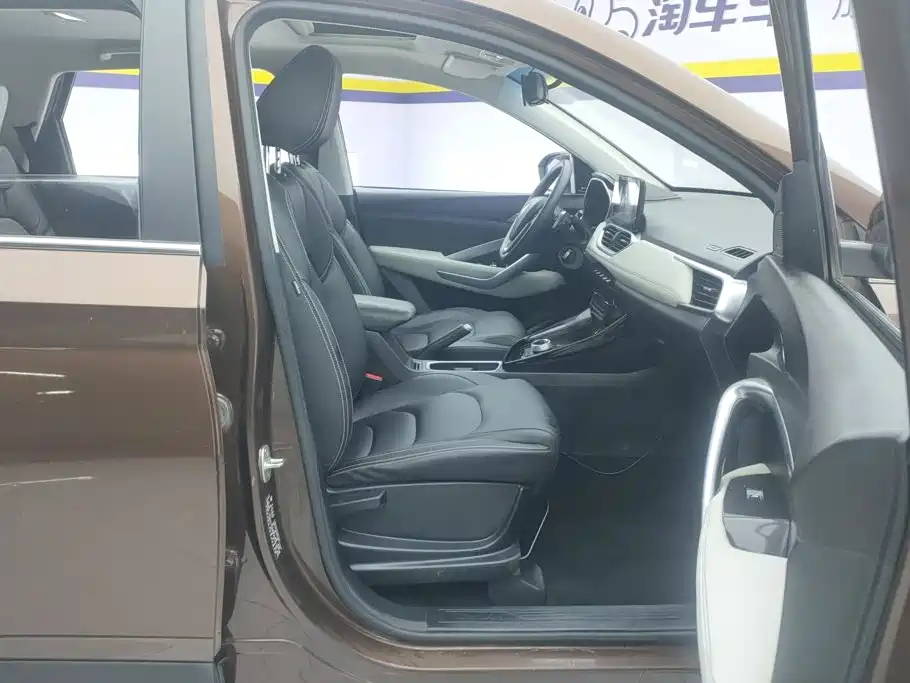 Baojun 530 2018 2018 1.8L Auto Luxury (China V)