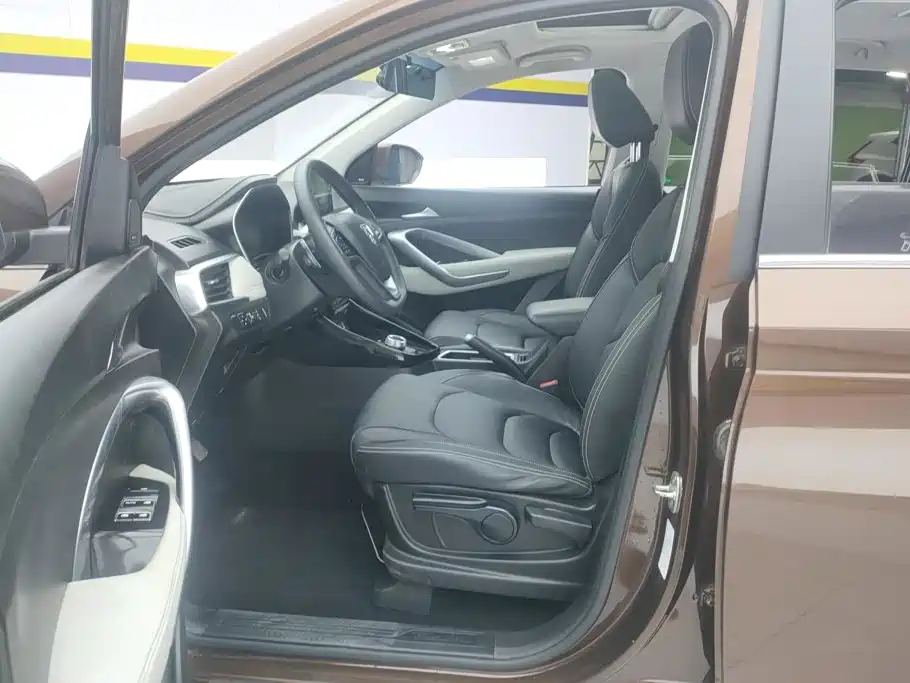 Baojun 530 2018 2018 1.8L Auto Luxury (China V)