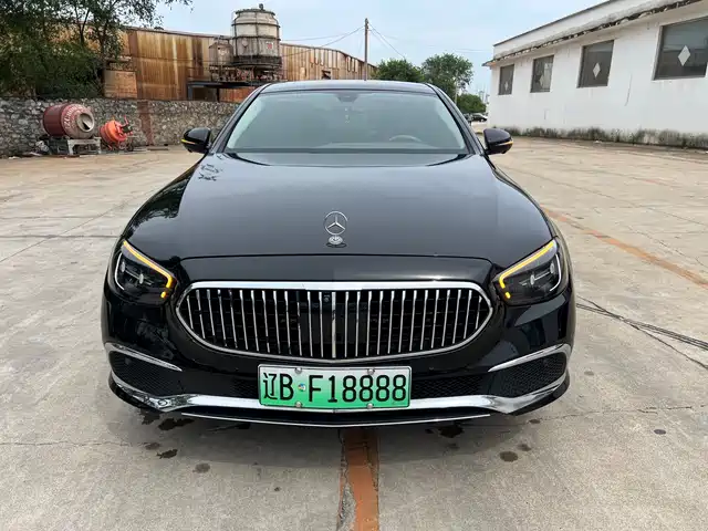  Mercedes-Benz Mercedes-Benz E-Class New Energy 2022 Facelift III E 350 e L Plug-in Hybrid Sedan