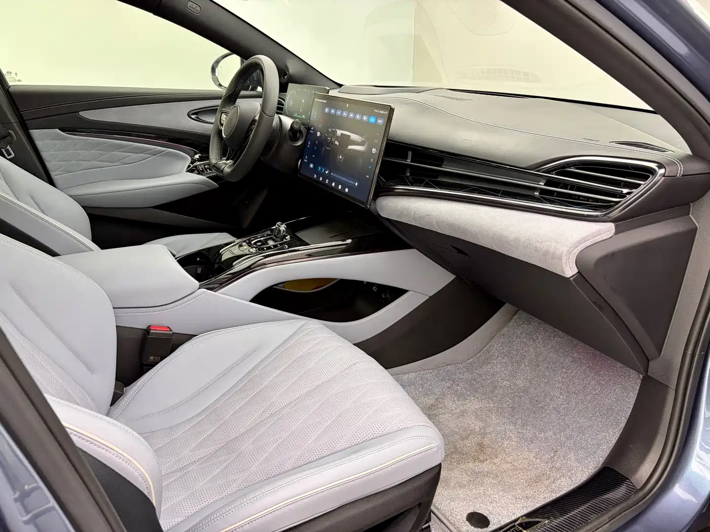 BYD Seal 2023 Champion Edition 700km Performance фото 14