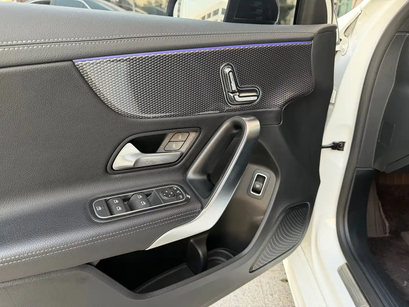 Mercedes-Benz A-Class 2024 A 200 L Fashion Edition фото 7