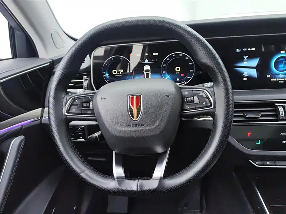 Hongqi HS5 2022 Facelift 2.0T Smart Flag Enjoyment Edition фото 15