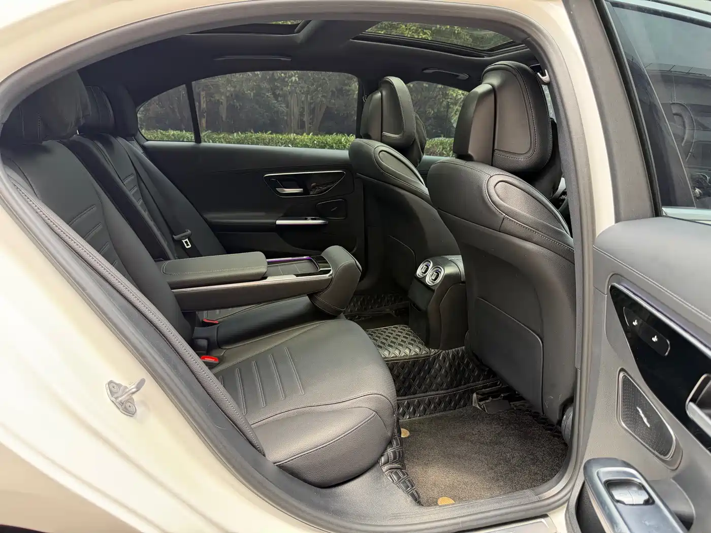 Mercedes-Benz C-Class 2023 C 260 L Sport фото 10