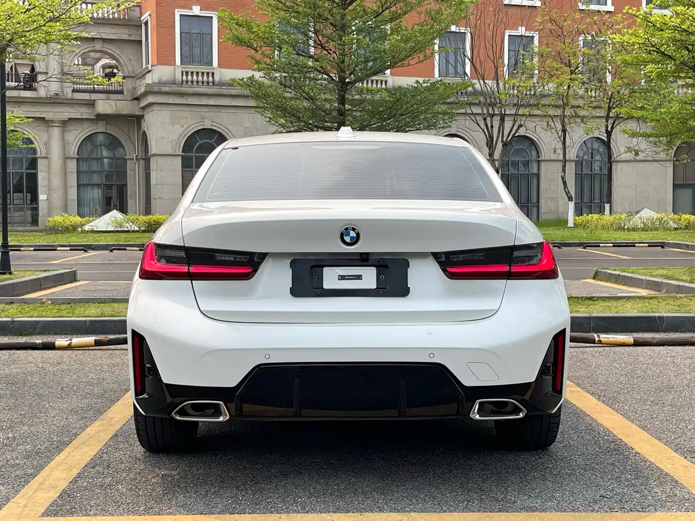 BMW 3 Series 2025 325Li M Sport Package фото 5