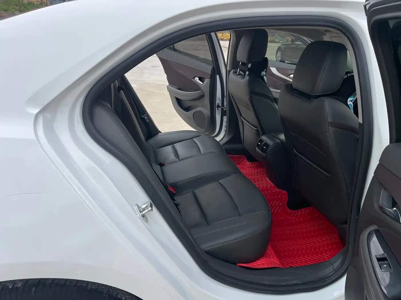 Chevrolet Malibu 2018 530T Automatic Luxury Edition фото 8