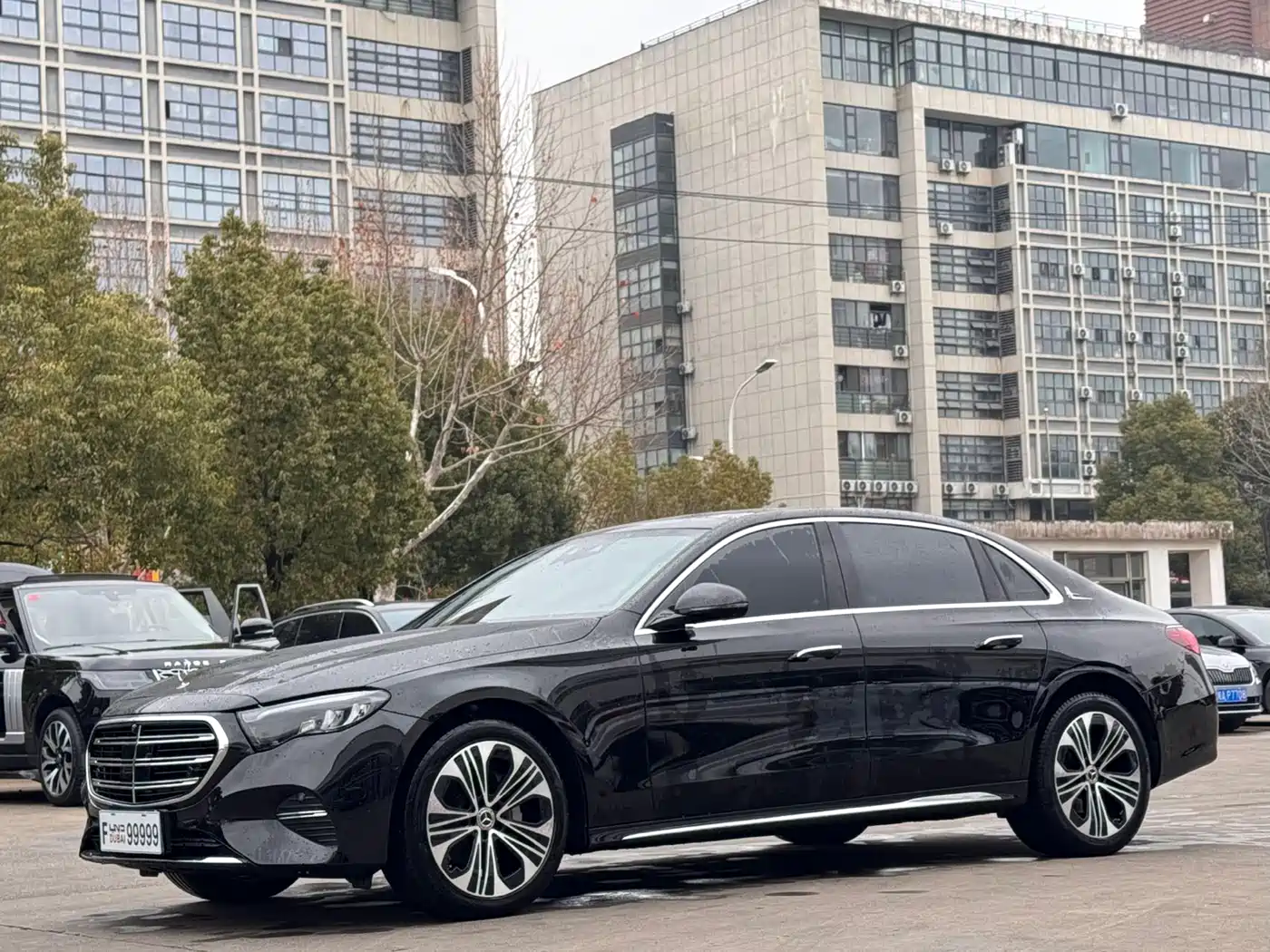 Mercedes-Benz E-Class 2025 E 300 L Luxury