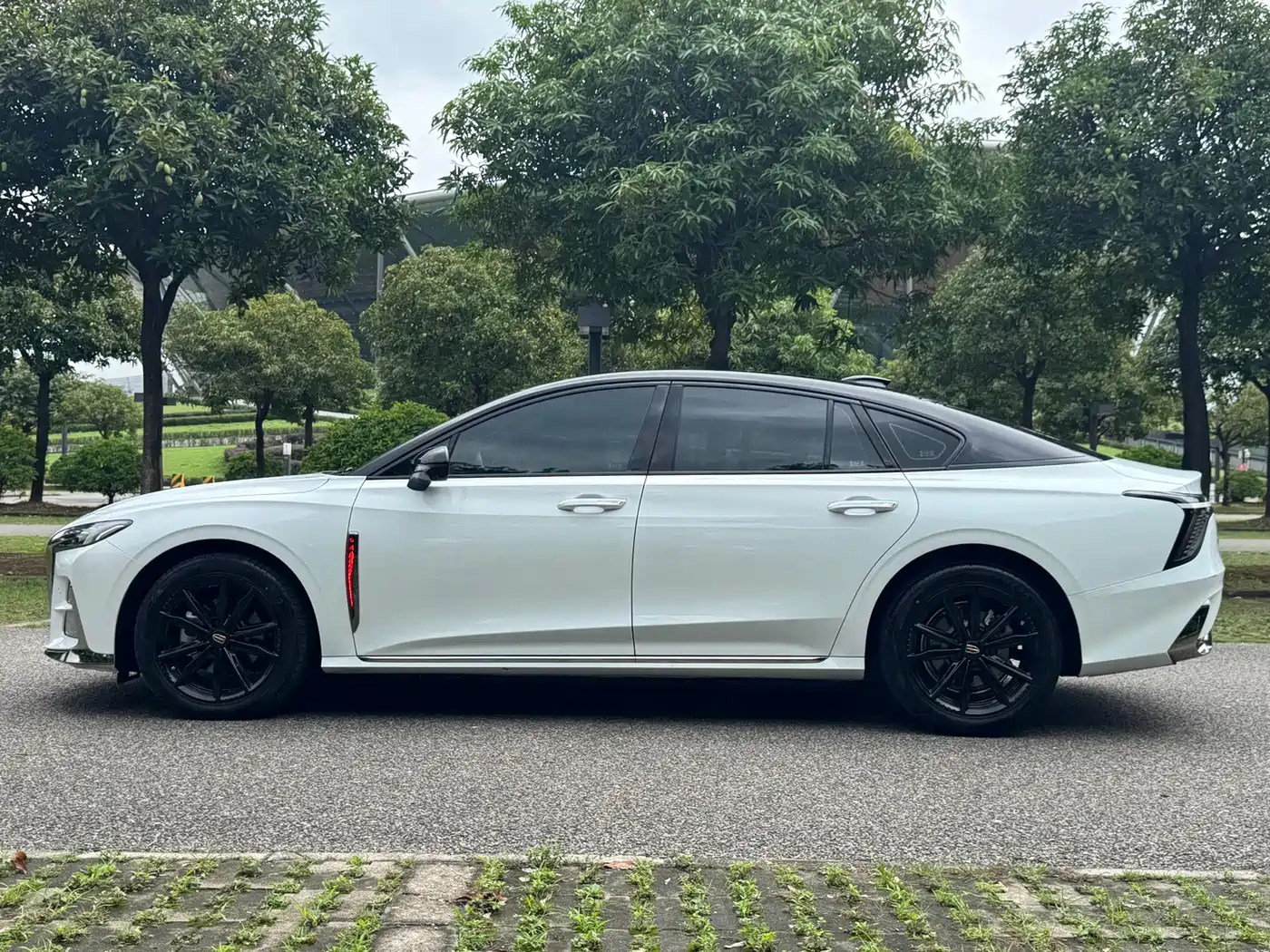Hongqi H6 2023 2.0T Premium Edition фото 6